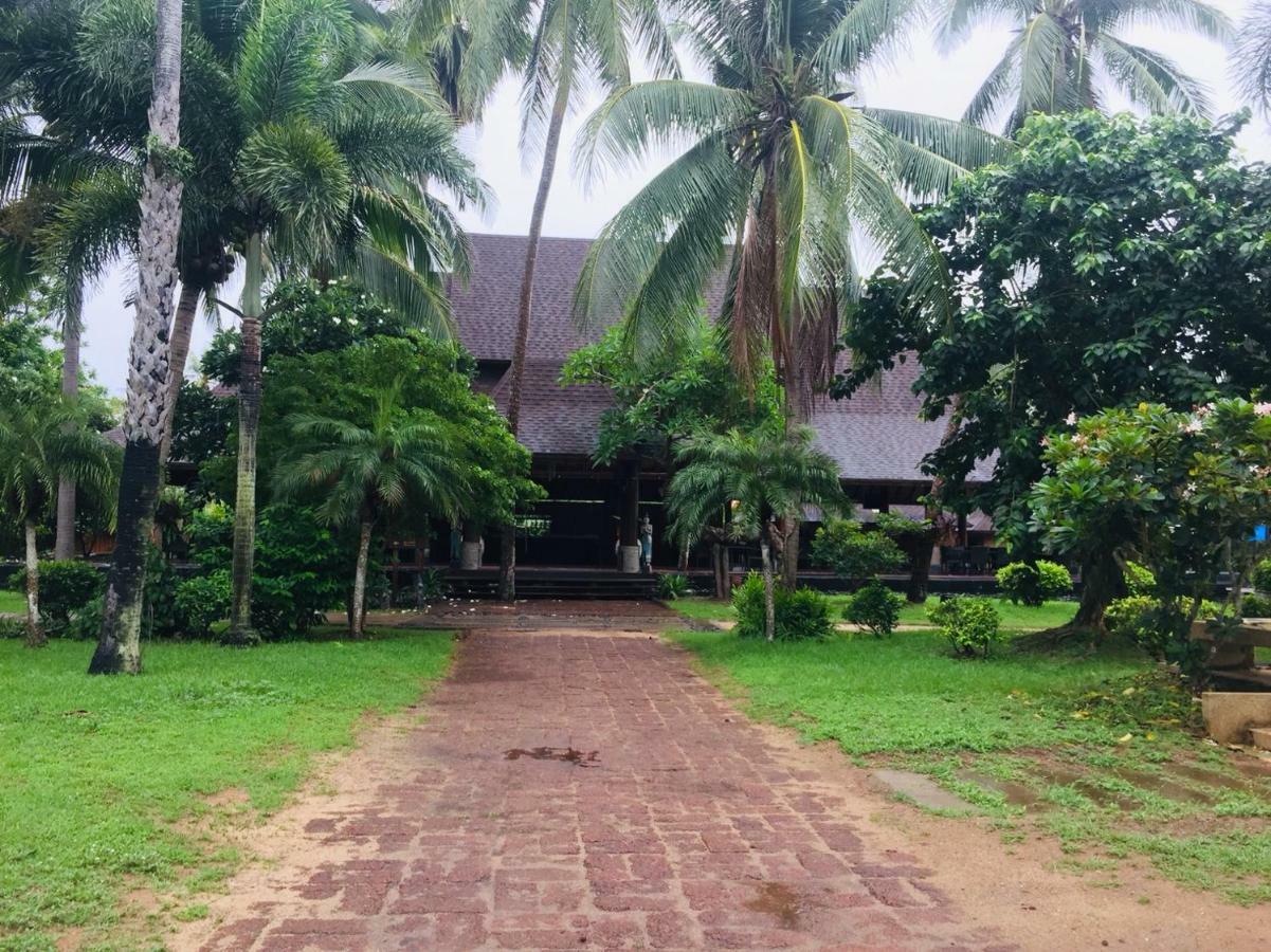 Keeree Waree Seaside Villa Bang Saphan Ngoại thất bức ảnh