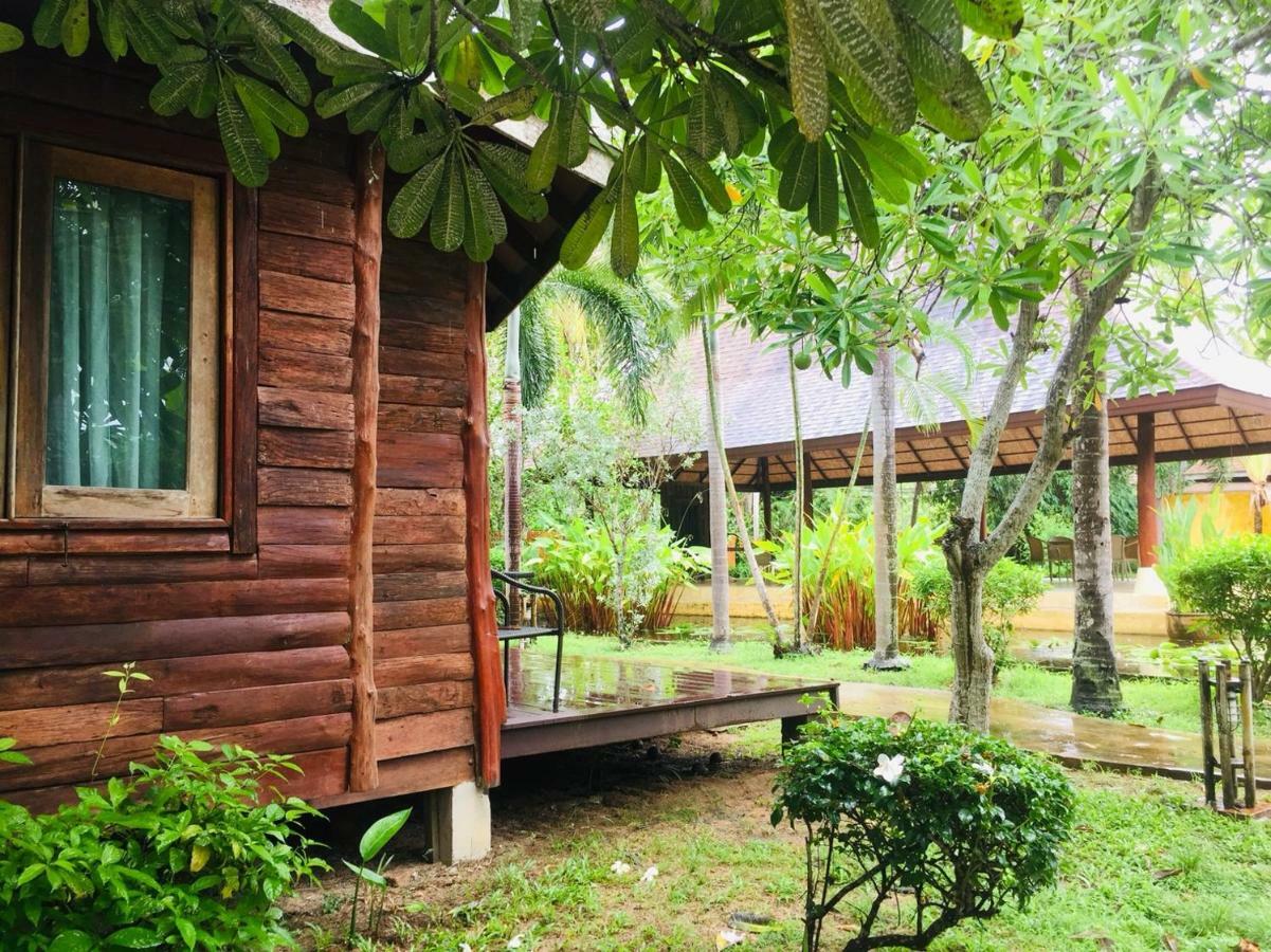 Keeree Waree Seaside Villa Bang Saphan Ngoại thất bức ảnh